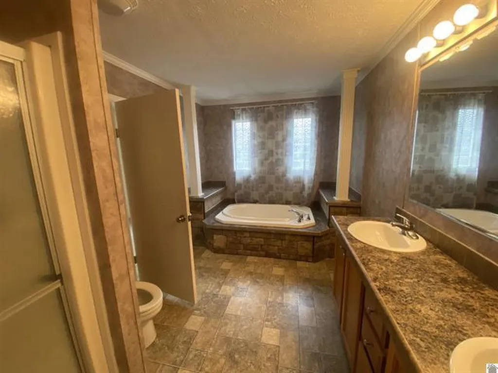 464 Birdsong Drive Cadiz KY 42211