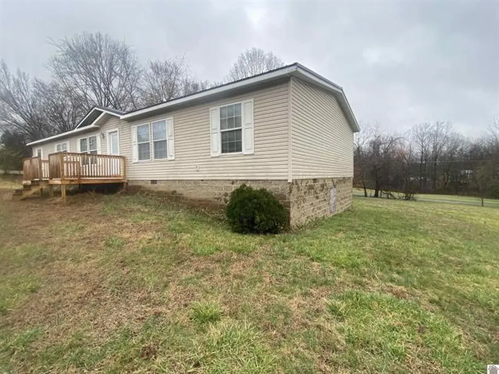 464 Birdsong Drive Cadiz KY 42211
