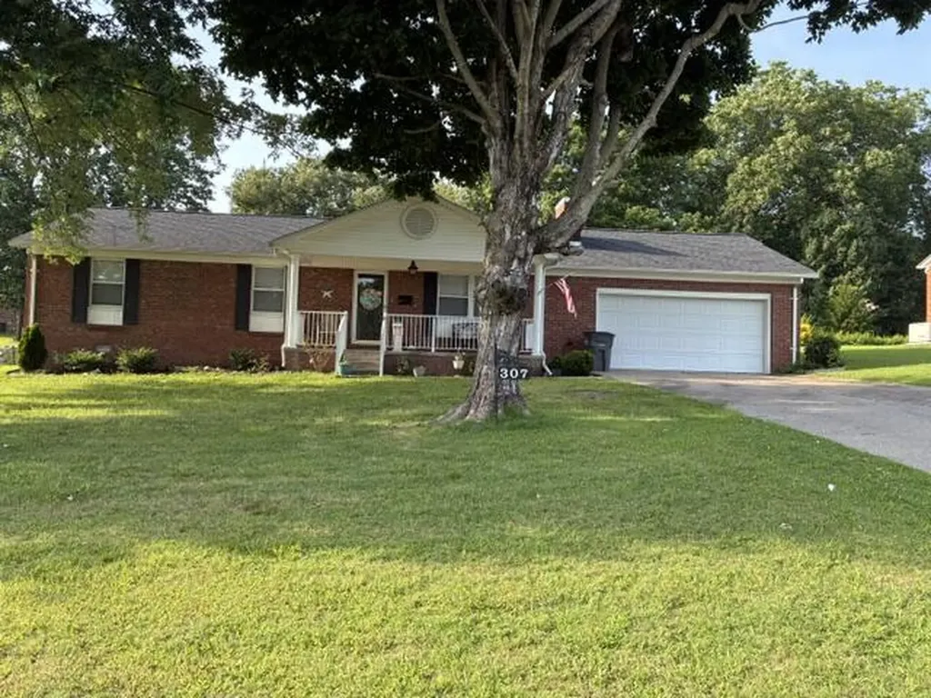 307 Heritage Drive Mayfield KY 42066