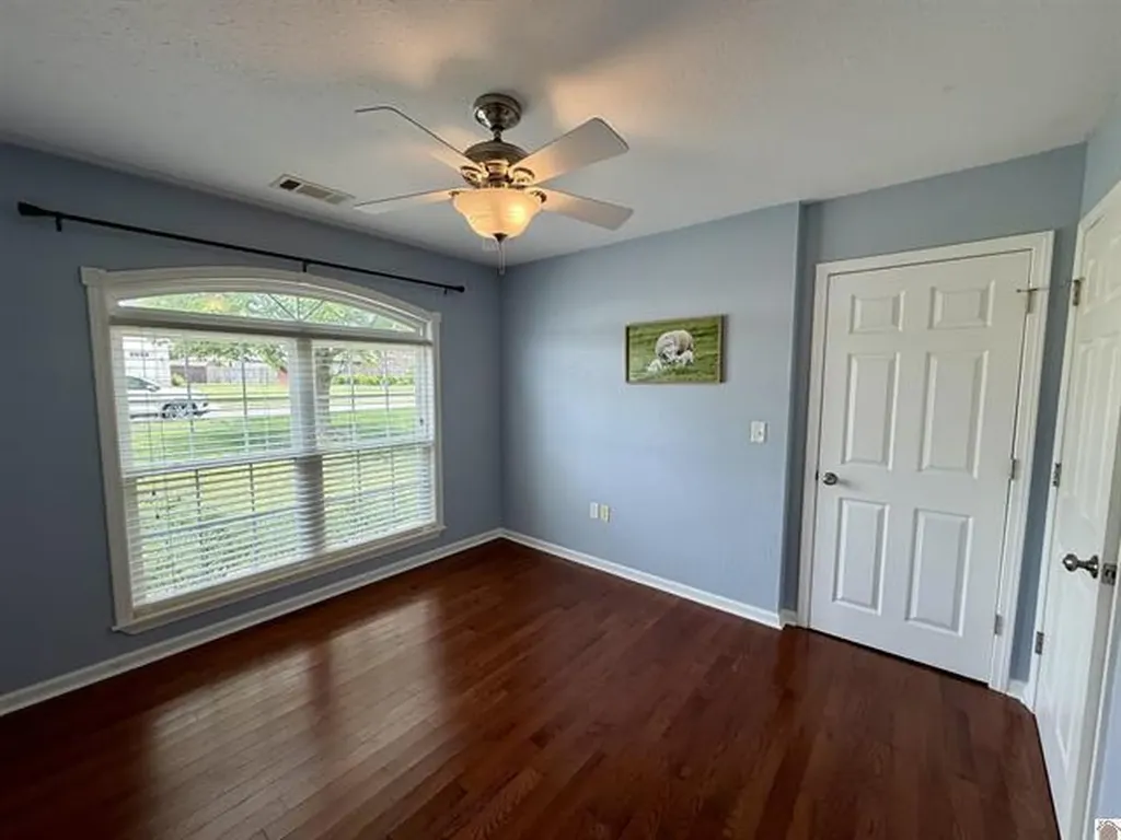 2225 Traci Drive Murray KY 42071