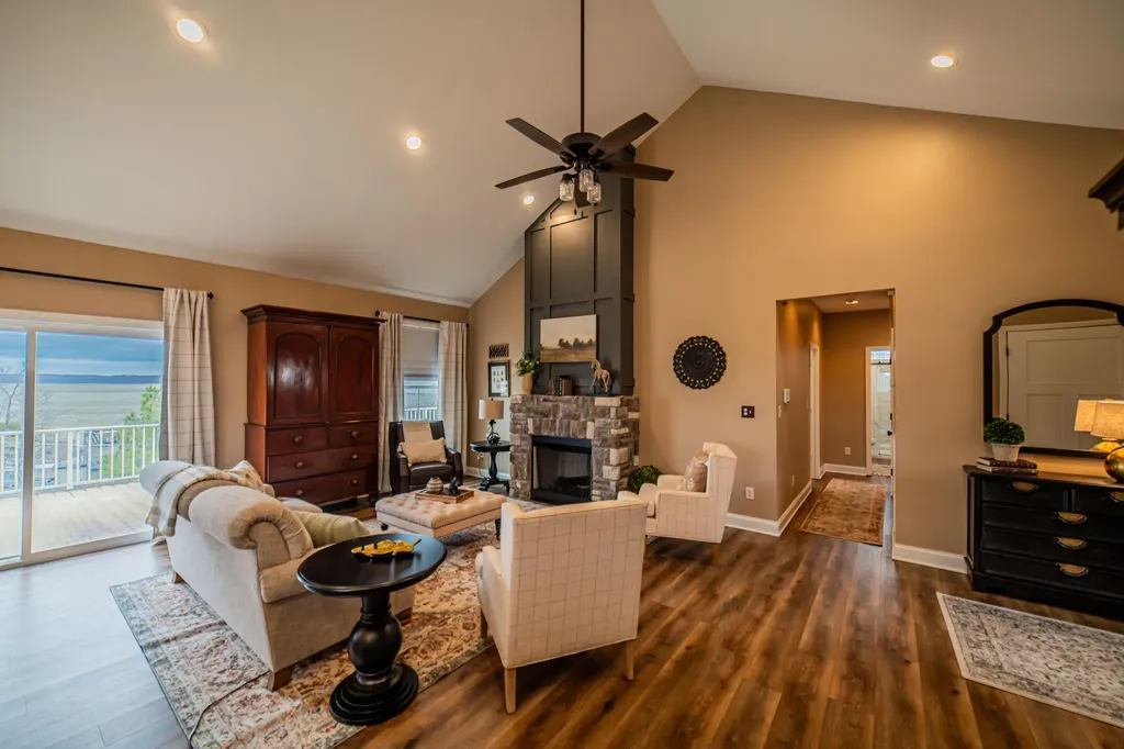 368 Sherwood Drive Gilbertsville KY 42044