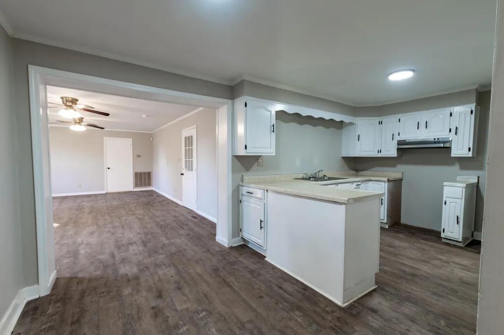1353 Reed Avenue Paducah KY 42001