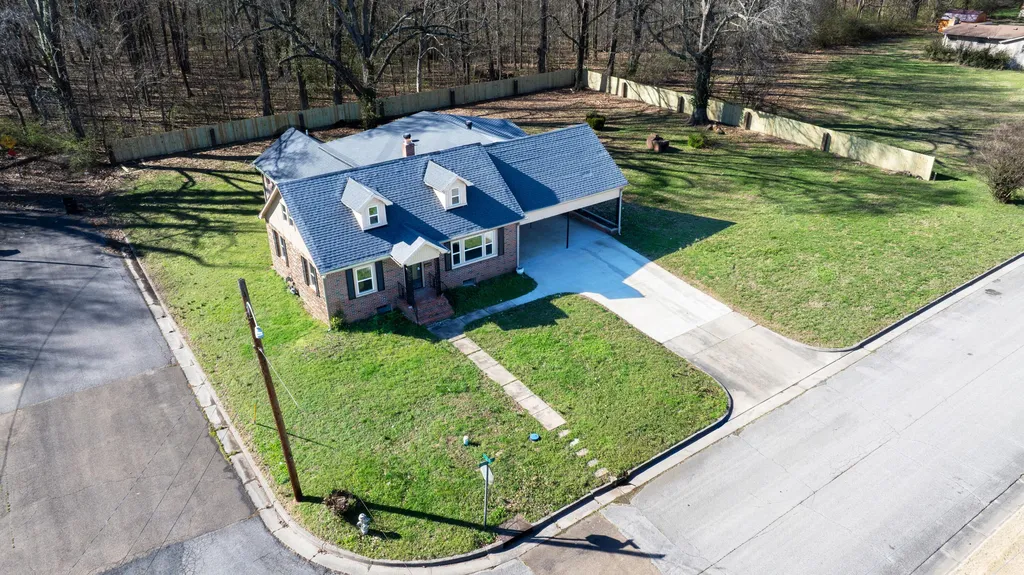 1353 Reed Avenue Paducah KY 42001