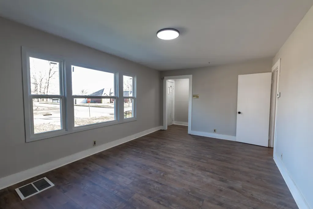 1353 Reed Avenue Paducah KY 42001