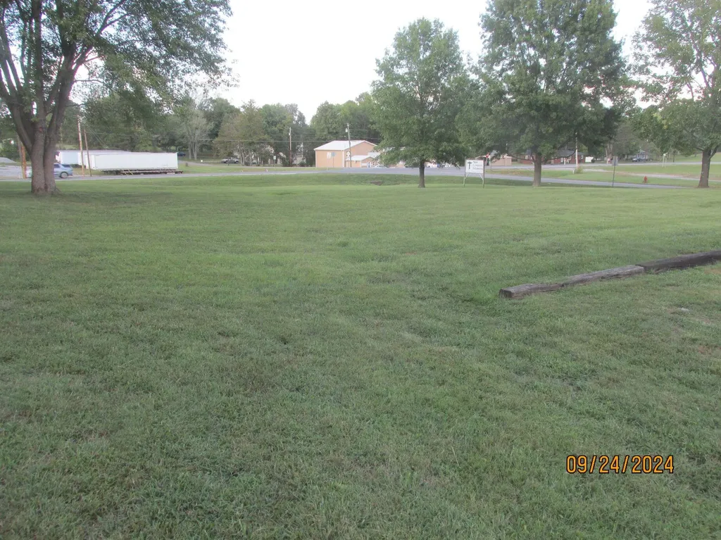6775 Kentucky Dam Road Paducah KY 42003