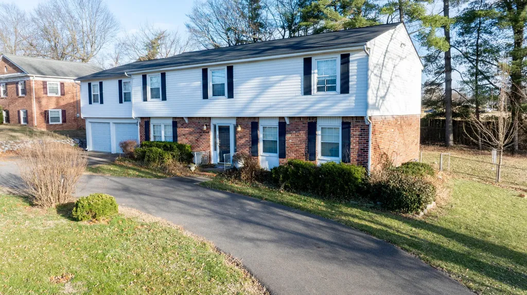 4340 Meadow Lane Paducah KY 42001