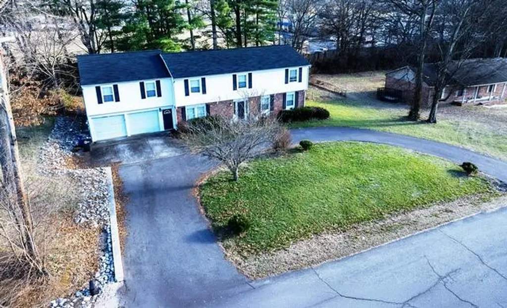 4340 Meadow Lane Paducah KY 42001