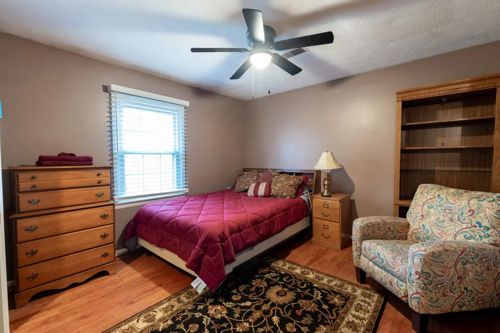 4340 Meadow Lane Paducah KY 42001