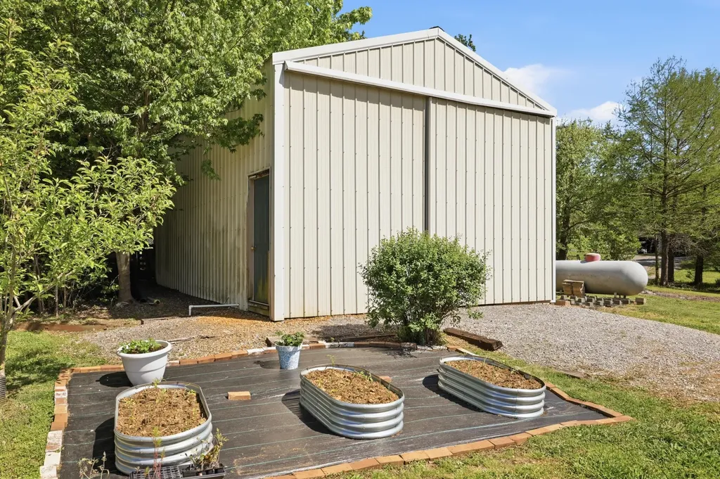 486 Mermie Road Hardin KY 42048