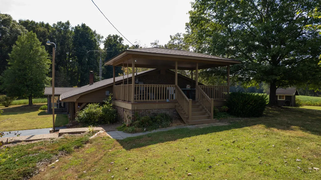 7146 Kirksey Highway Benton KY 42025