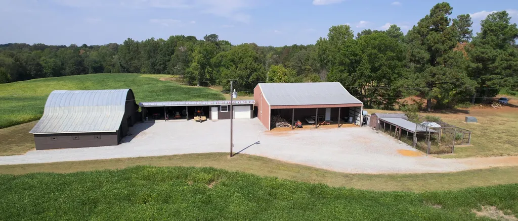 7146 Kirksey Highway Benton KY 42025