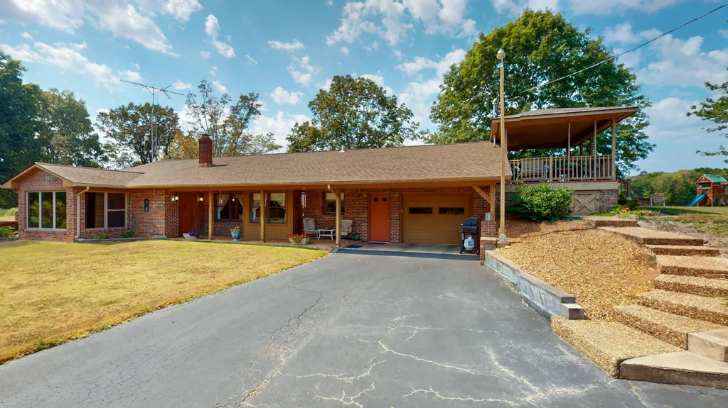 7146 Kirksey Highway Benton KY 42025