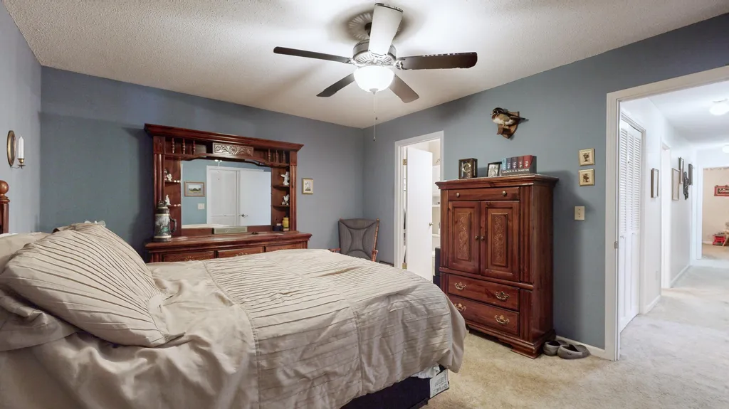 7146 Kirksey Highway Benton KY 42025