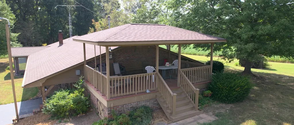 7146 Kirksey Highway Benton KY 42025