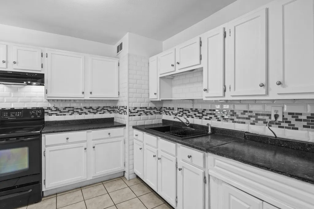1706 Sarasota Court Lexington KY 40505