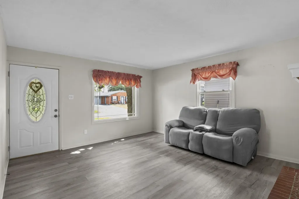 1706 Sarasota Court Lexington KY 40505