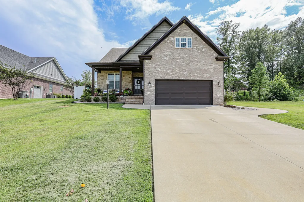 145 Falling Brook Drive Paducah KY 42003