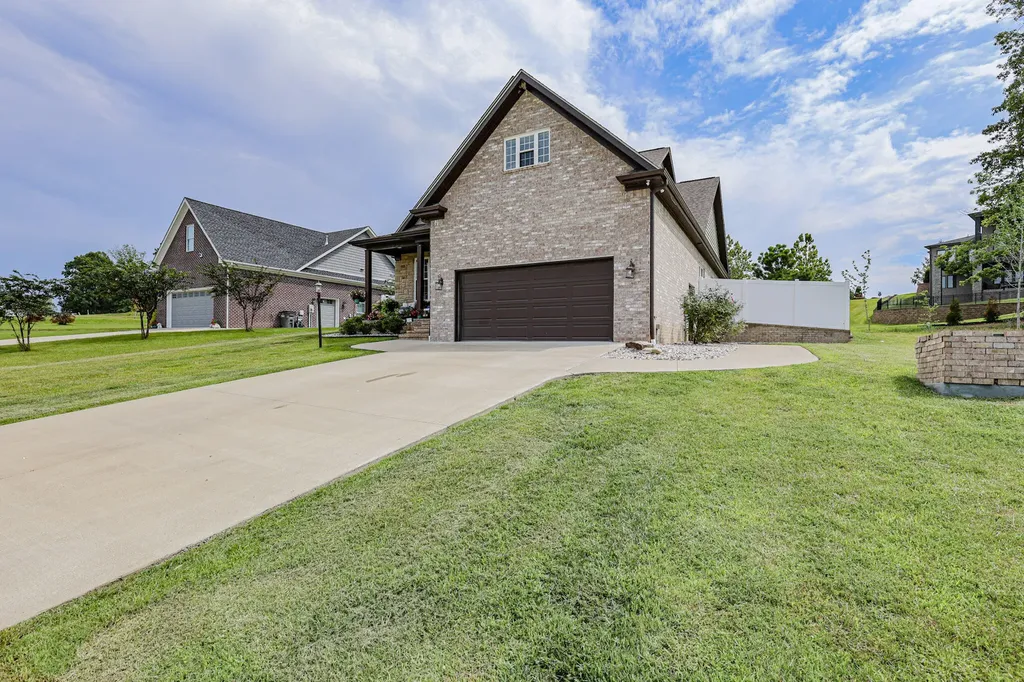 145 Falling Brook Drive Paducah KY 42003