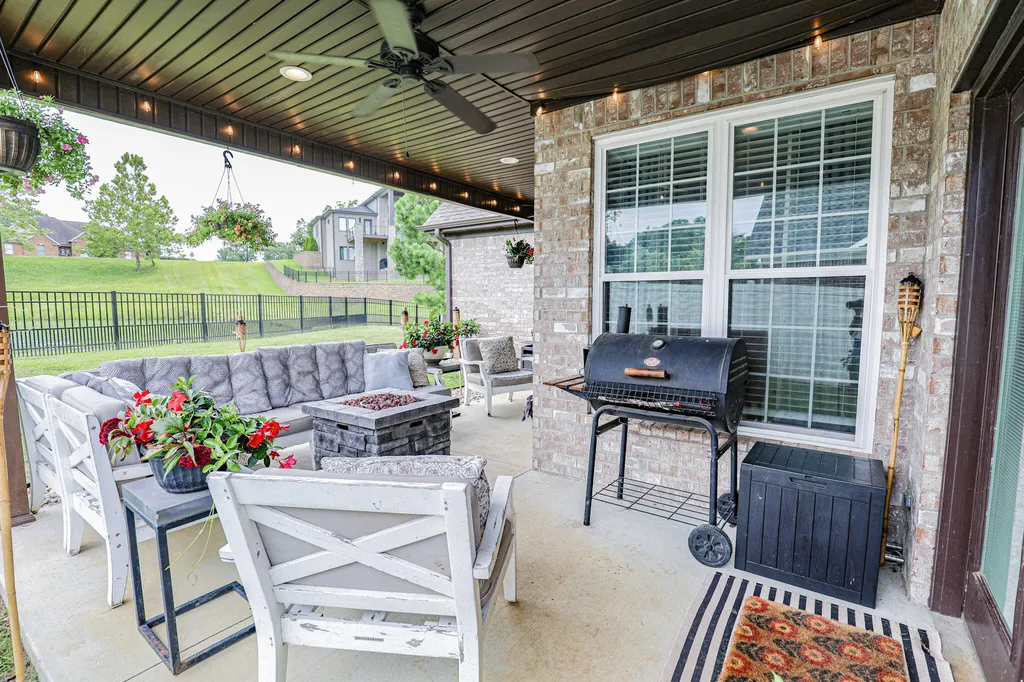145 Falling Brook Drive Paducah KY 42003