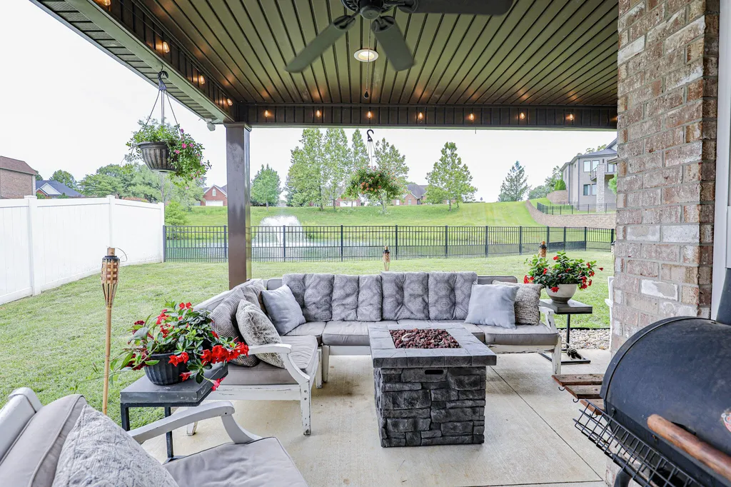 145 Falling Brook Drive Paducah KY 42003
