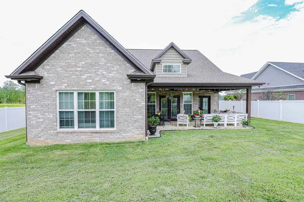 145 Falling Brook Drive Paducah KY 42003