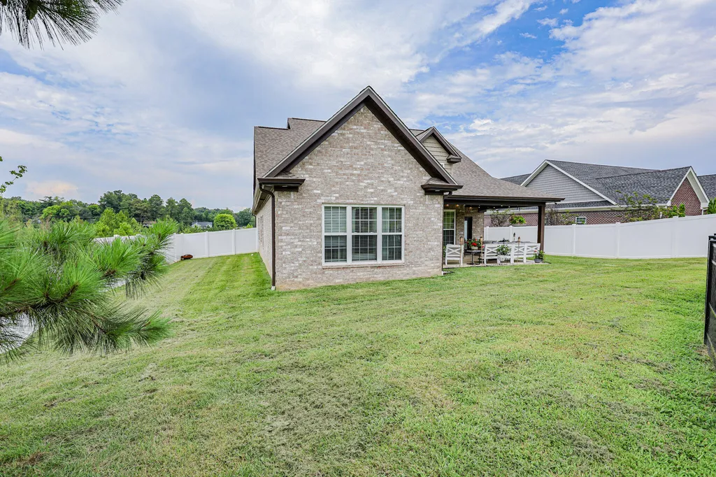 145 Falling Brook Drive Paducah KY 42003