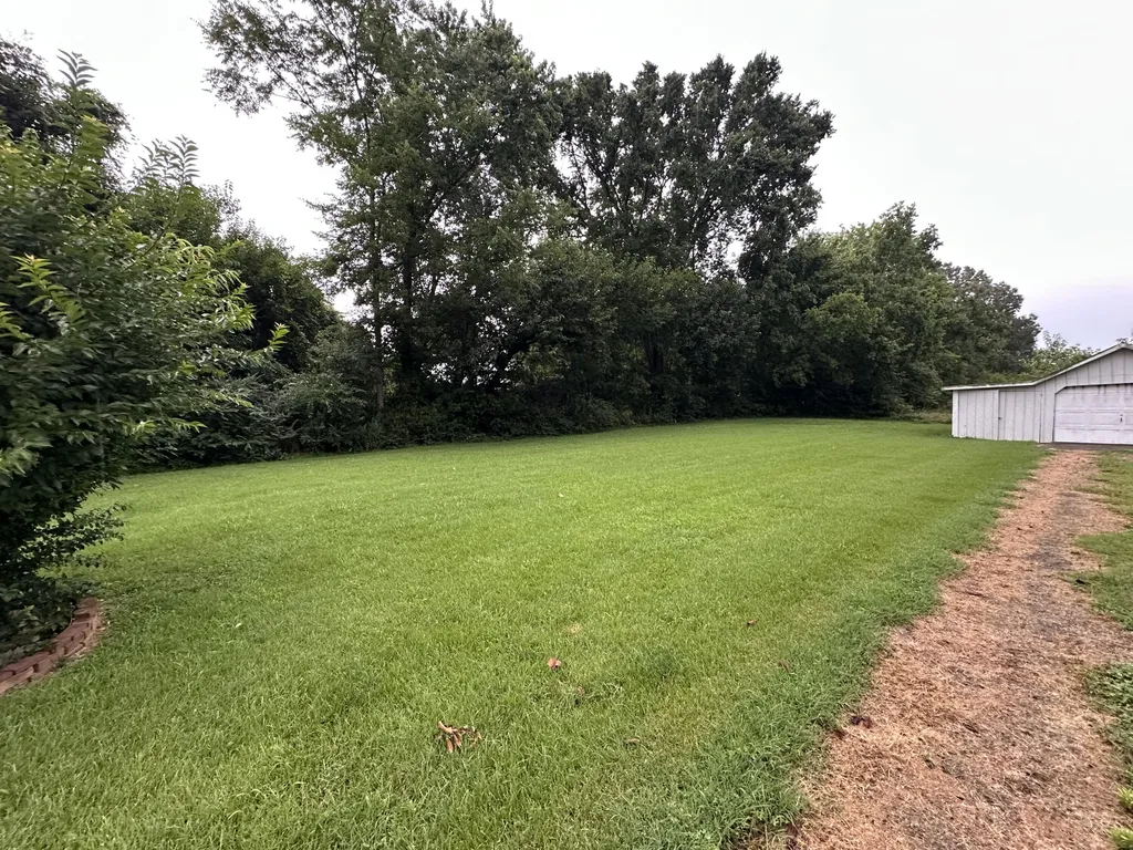 636 Madisonville Street Princeton KY 42445
