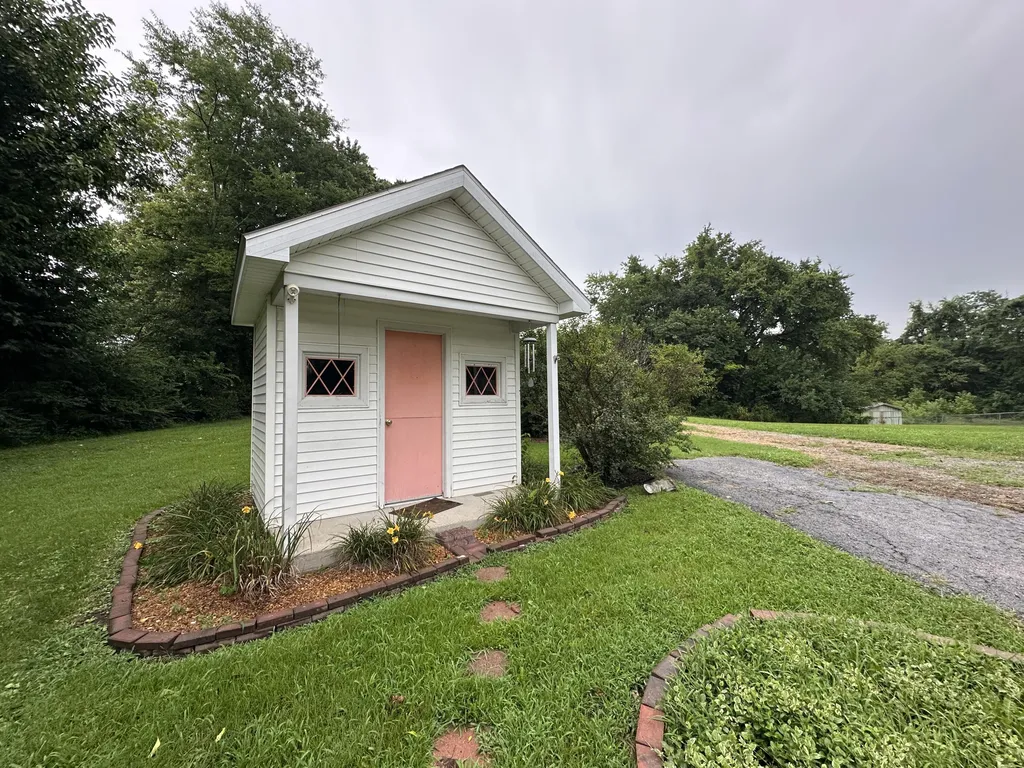 636 Madisonville Street Princeton KY 42445