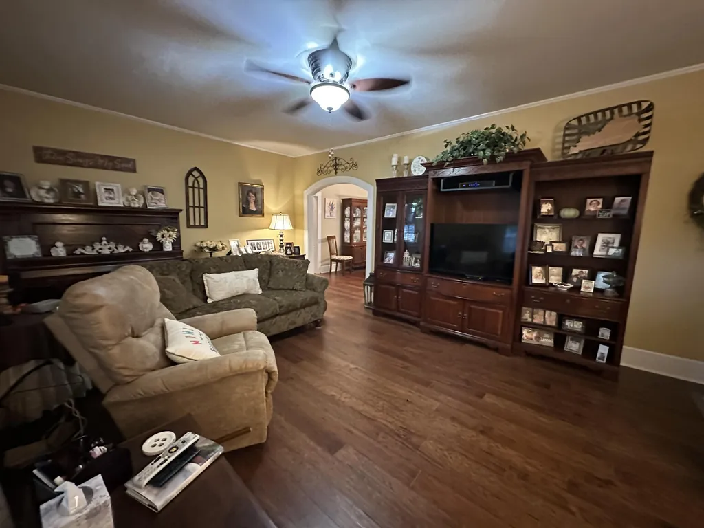 636 Madisonville Street Princeton KY 42445