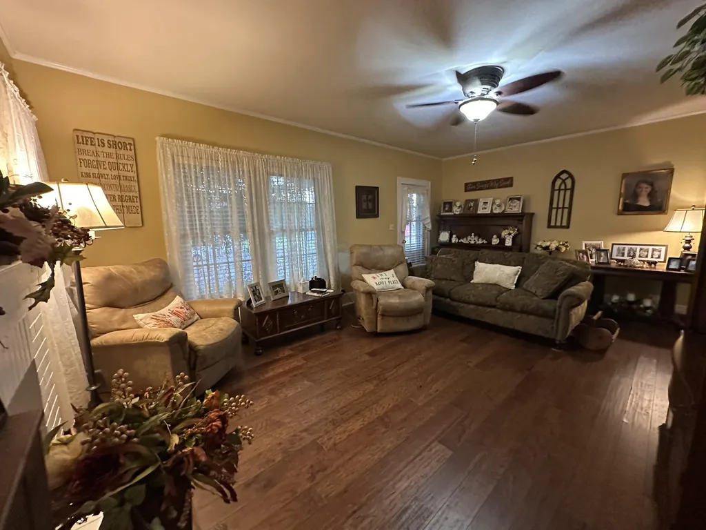636 Madisonville Street Princeton KY 42445