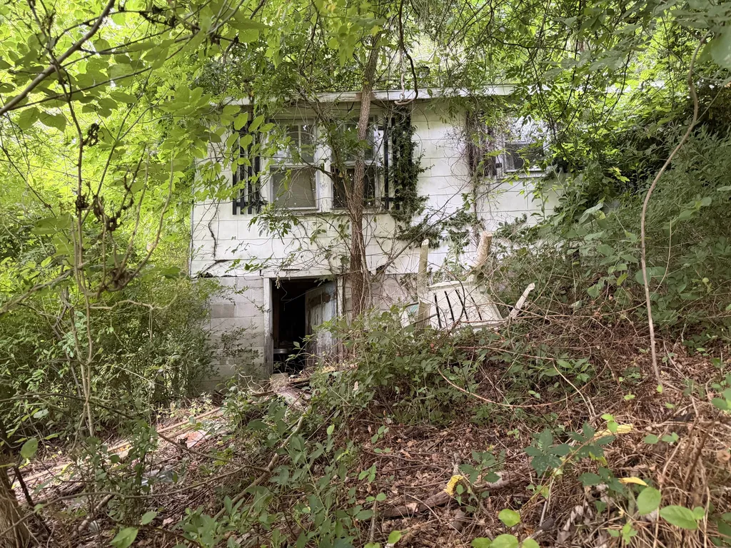 2 Black Powder Lane Salyersville KY 41465