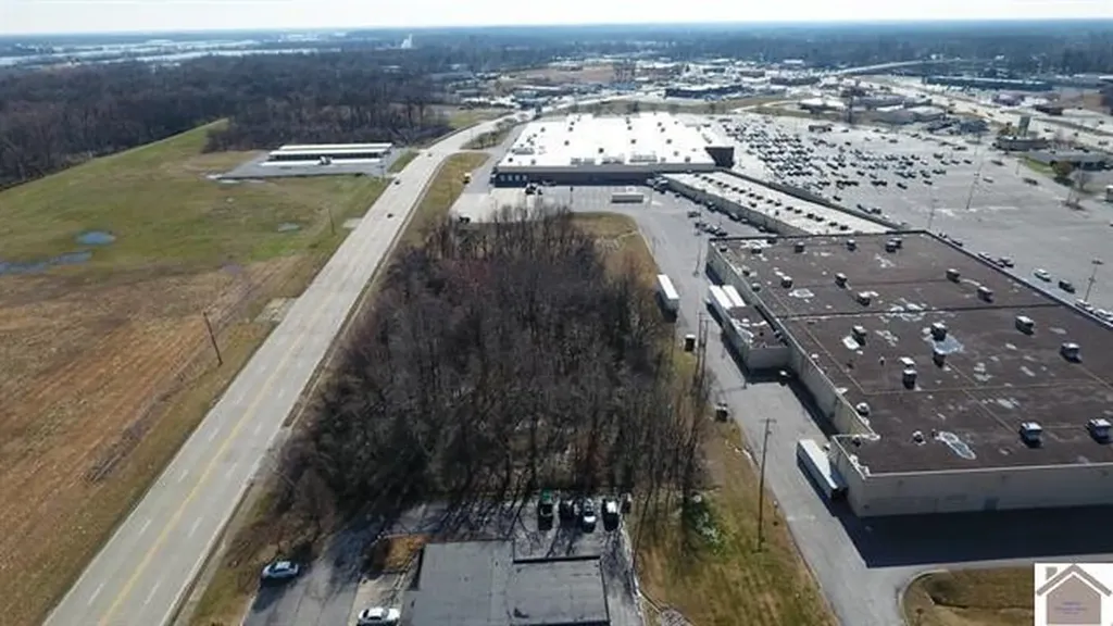 3201 Wayne Sullivan Drive Paducah KY 42001