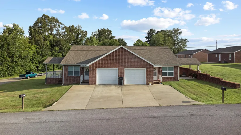 1223/1233 Clyde Elrod Avenue Kevil KY 42053