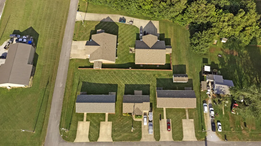 1223/1233 Clyde Elrod Avenue Kevil KY 42053