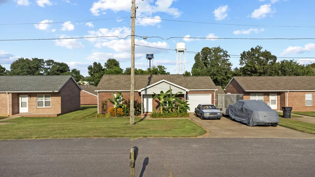 1223/1233 Clyde Elrod Avenue Kevil KY 42053