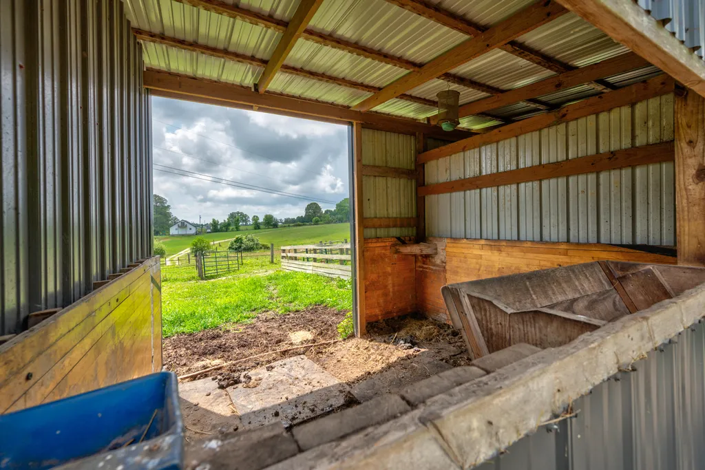 575 Ellington Road Morehead KY 40351