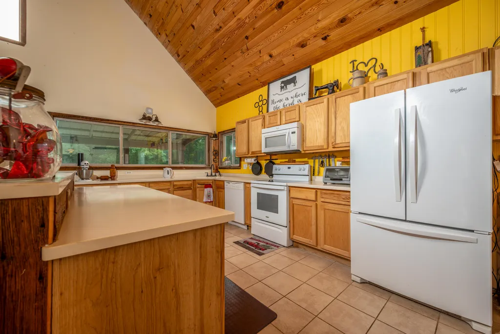 575 Ellington Road Morehead KY 40351