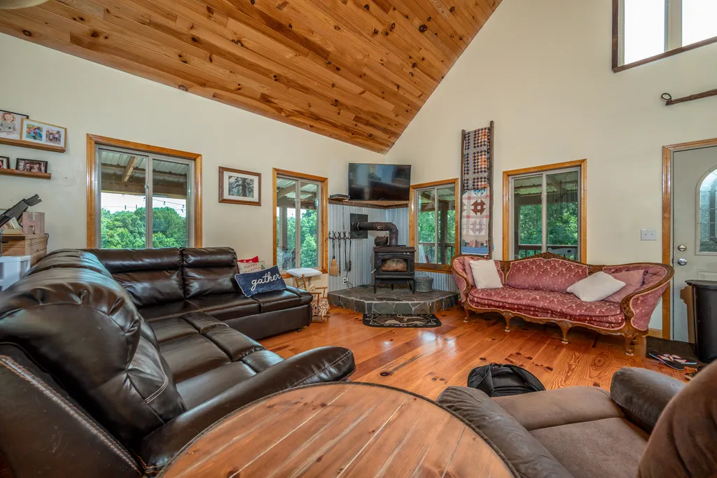 575 Ellington Road Morehead KY 40351