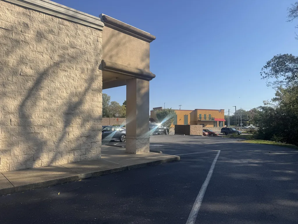811 N 12th Street Murray KY 42071