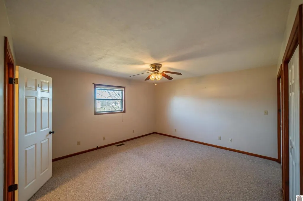 91 Thorn Road Gilbertsville KY 42044