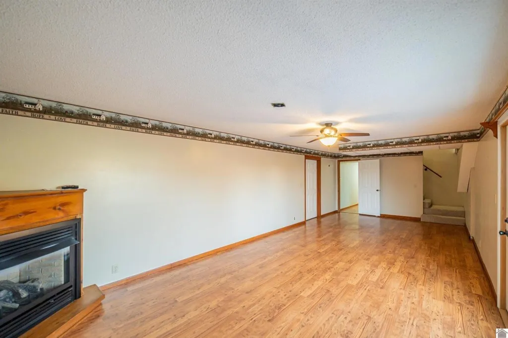 91 Thorn Road Gilbertsville KY 42044