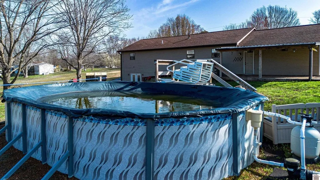 91 Thorn Road Gilbertsville KY 42044
