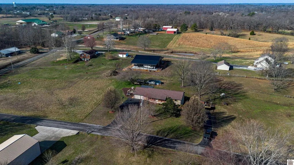 91 Thorn Road Gilbertsville KY 42044