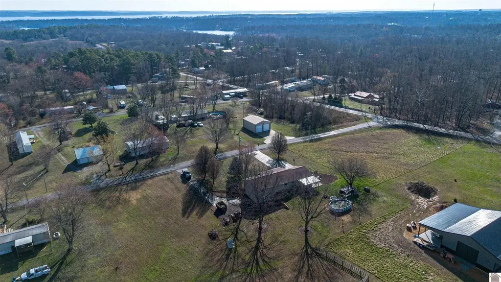91 Thorn Road Gilbertsville KY 42044