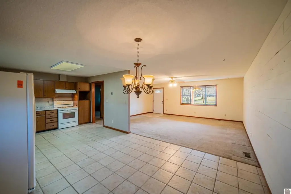 91 Thorn Road Gilbertsville KY 42044
