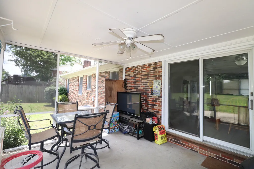 339 Courchelle Drive Nicholasville KY 40356