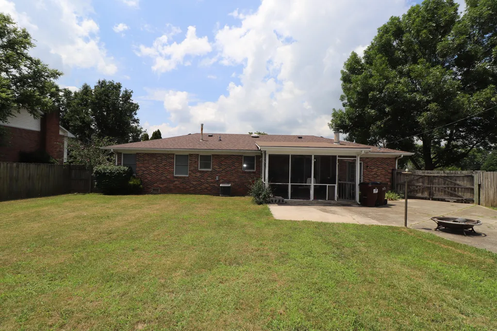 339 Courchelle Drive Nicholasville KY 40356