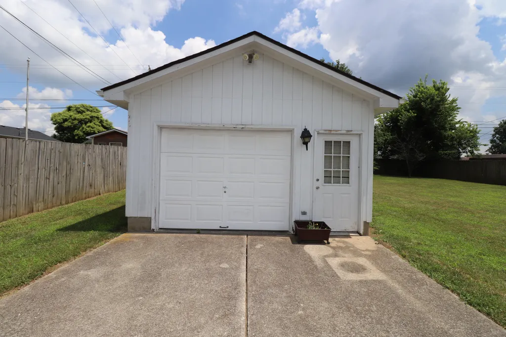 339 Courchelle Drive Nicholasville KY 40356