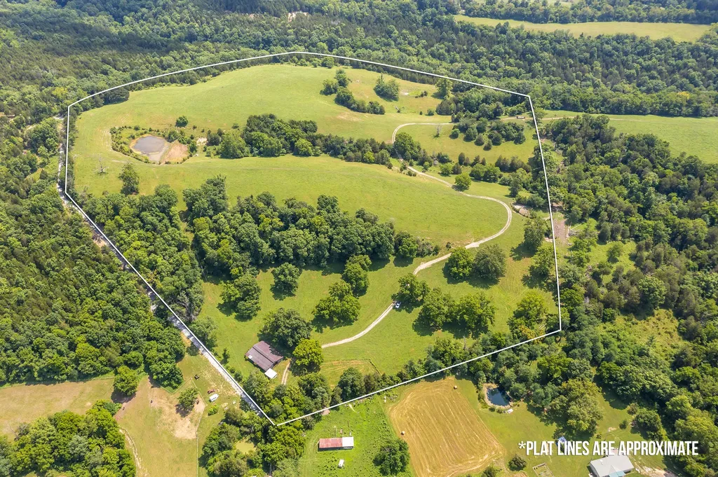 380 Howard Creek Road Winchester KY 40391