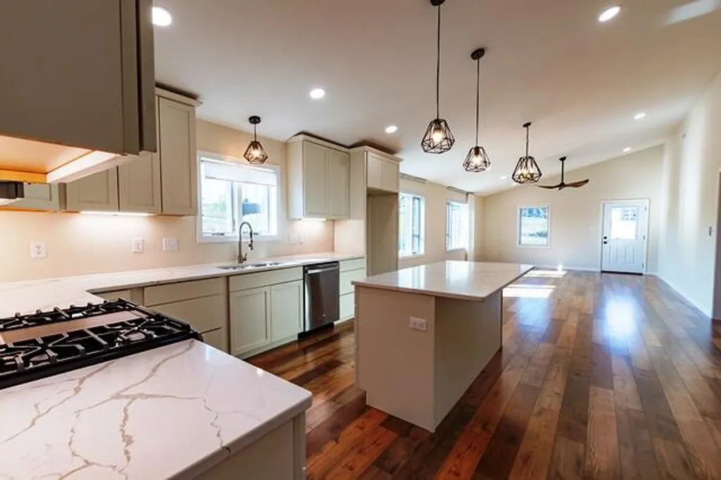 214 Kentucky Avenue Gilbertsville KY 42044